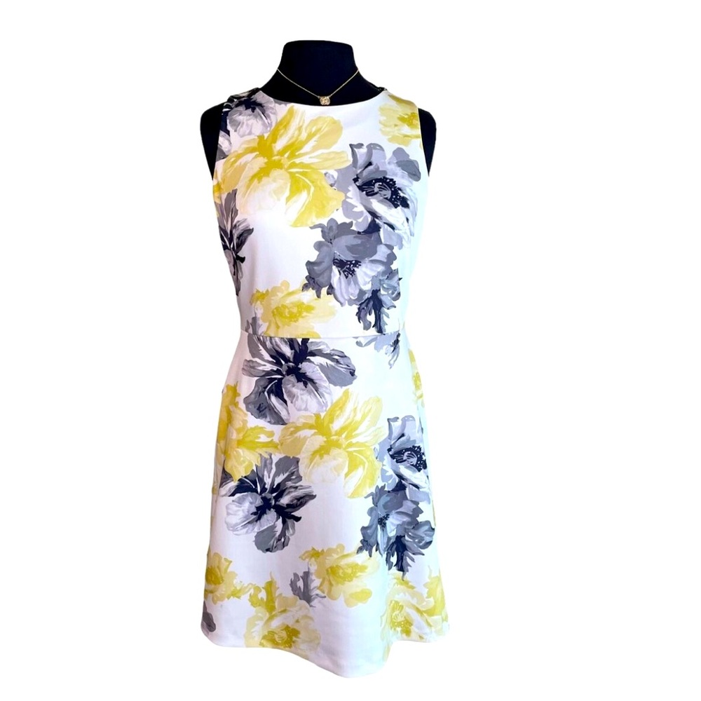 TAHARI Arthur S. Levine women’s Floral sleeveless Fit and Flare Dress Size 10